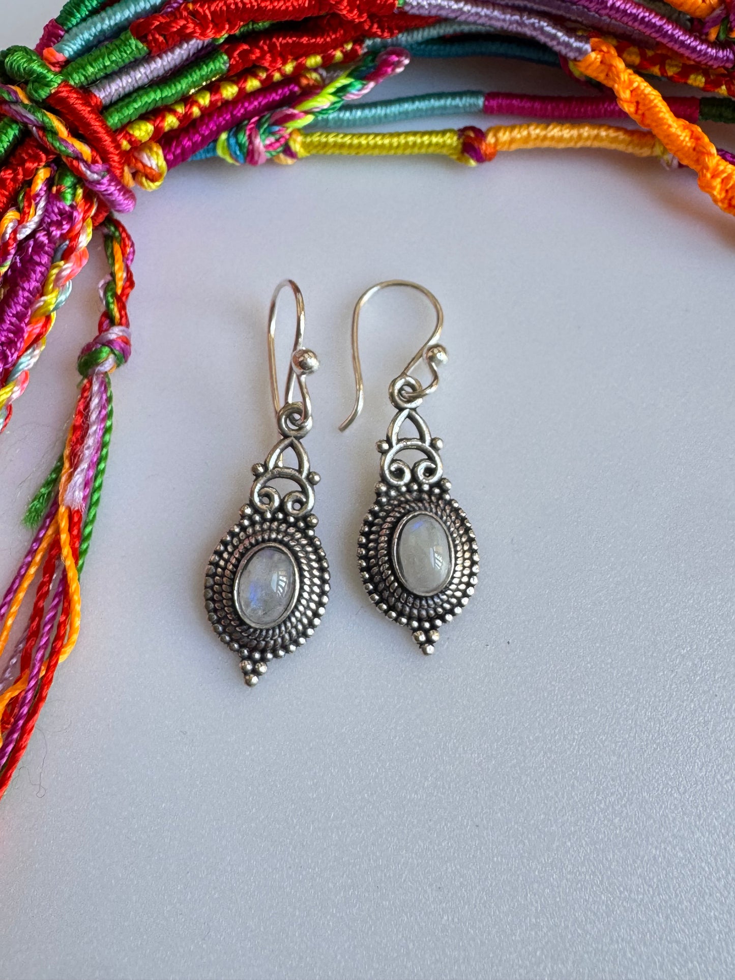 Orecchini boho argentato pietra di luna V2