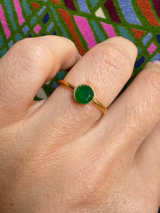 Mattgrüner Goldring