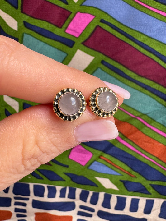 Orecchini boho dorato lobo rosa