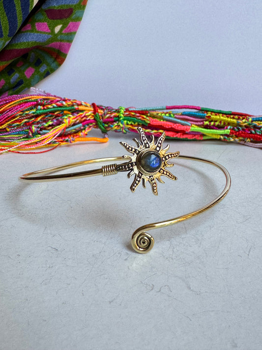Bracciale braccio boho dorato labradorite