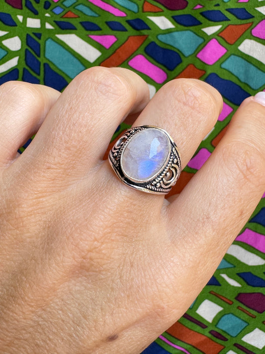 925 silver ring Rainbow moonstone T44