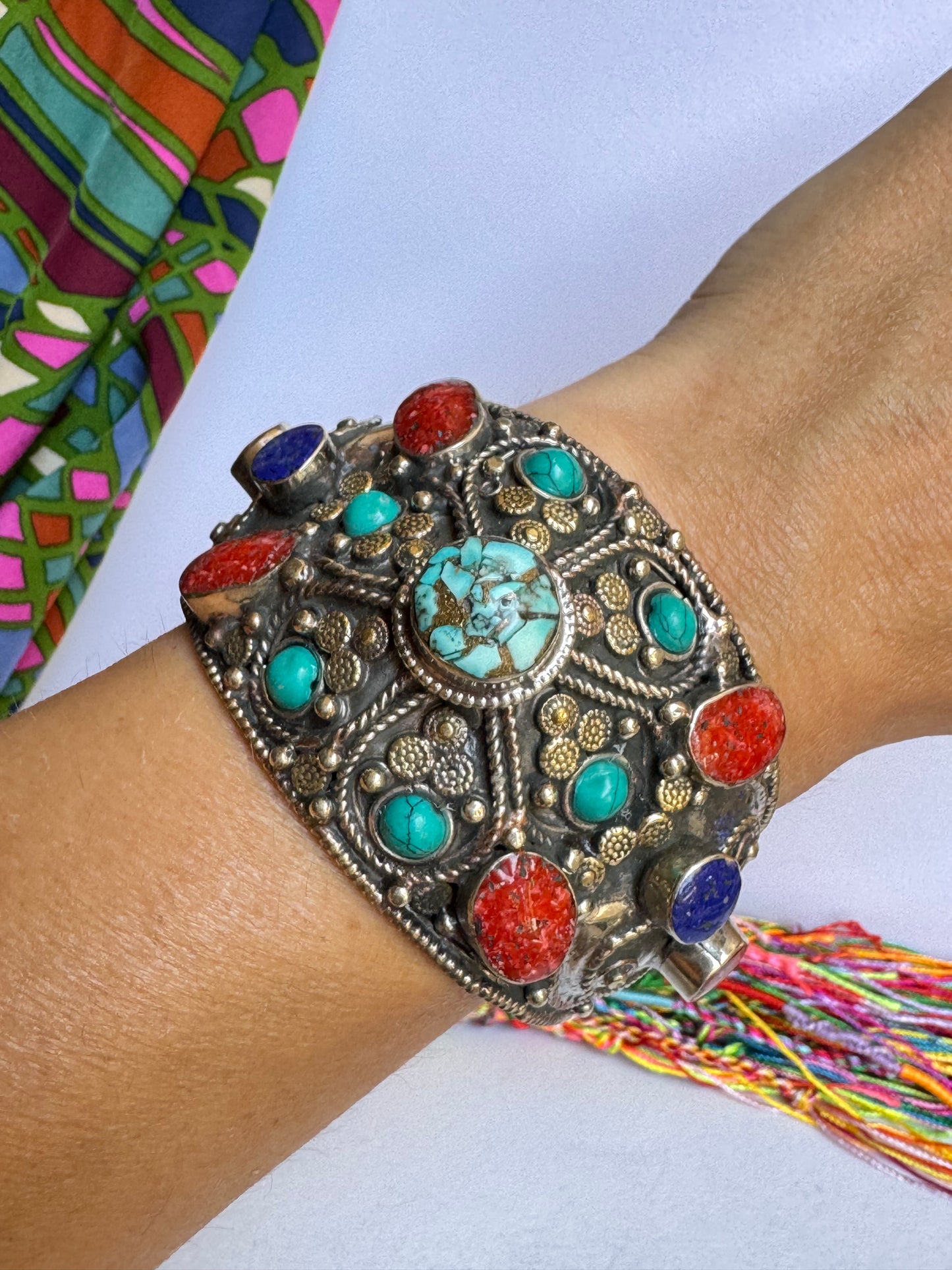 Bracciale rigido nepalese vintage