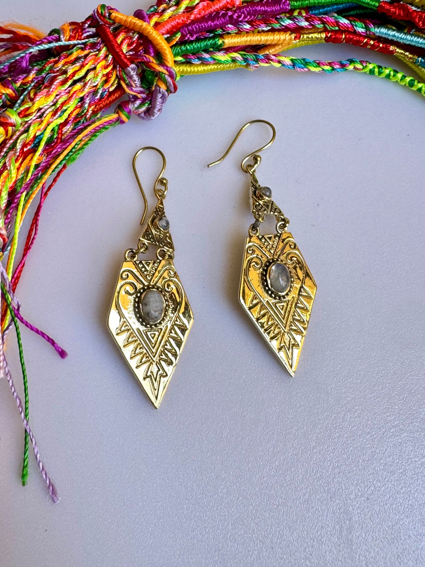 Orecchini boho dorato pietra di luna