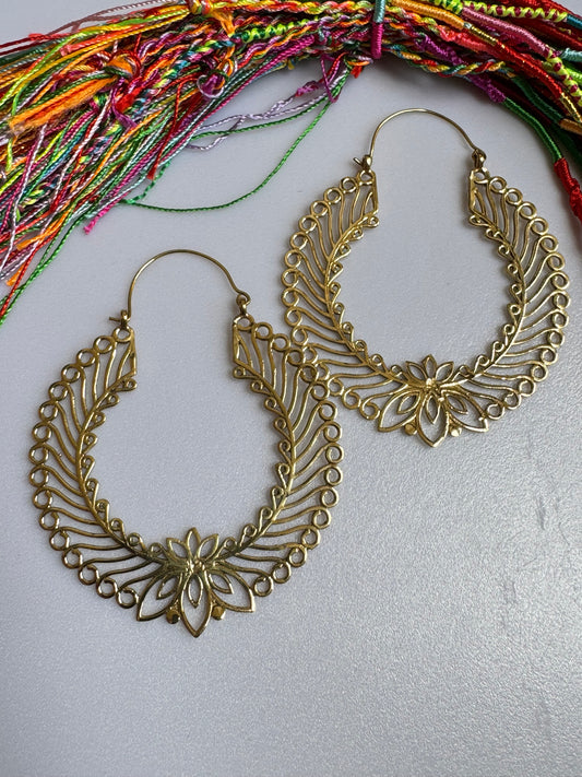 Orecchini boho dorato cerchi giganti