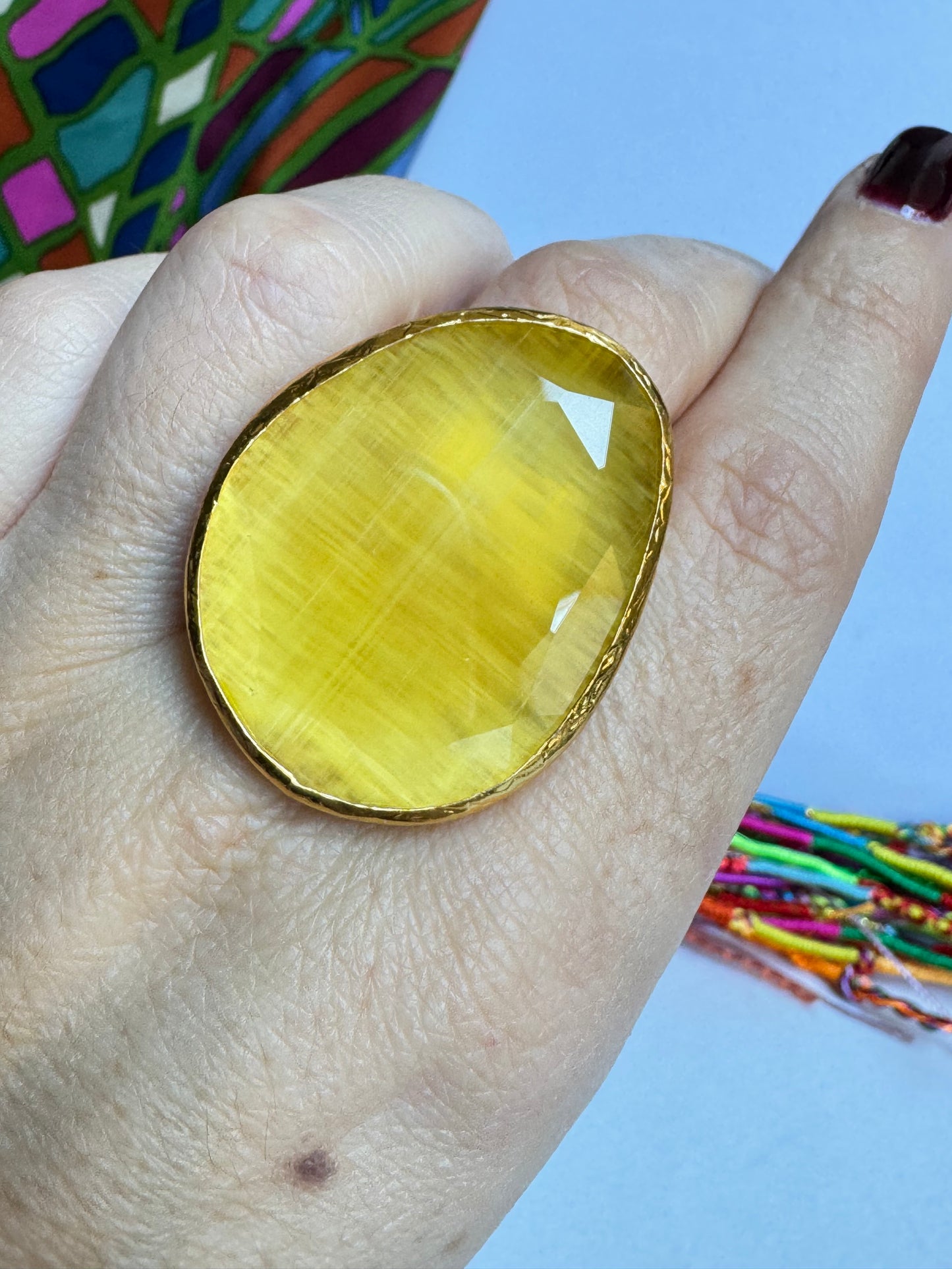 Anello dorato big giallo