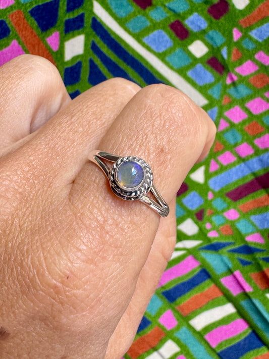 925 silver ring with white opal, size 20 - G38