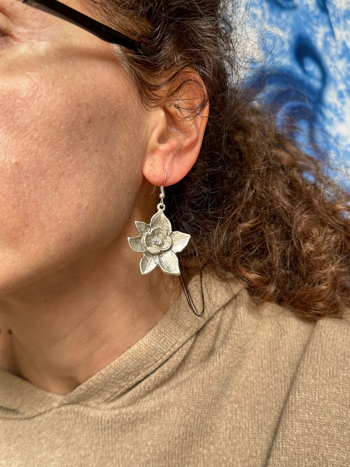 Zamak flower earrings