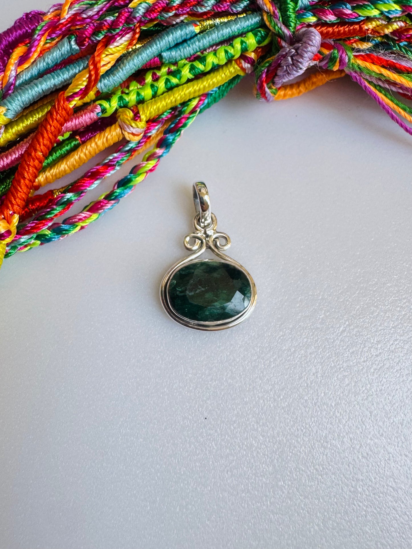 925 silver pendant with emerald root F47