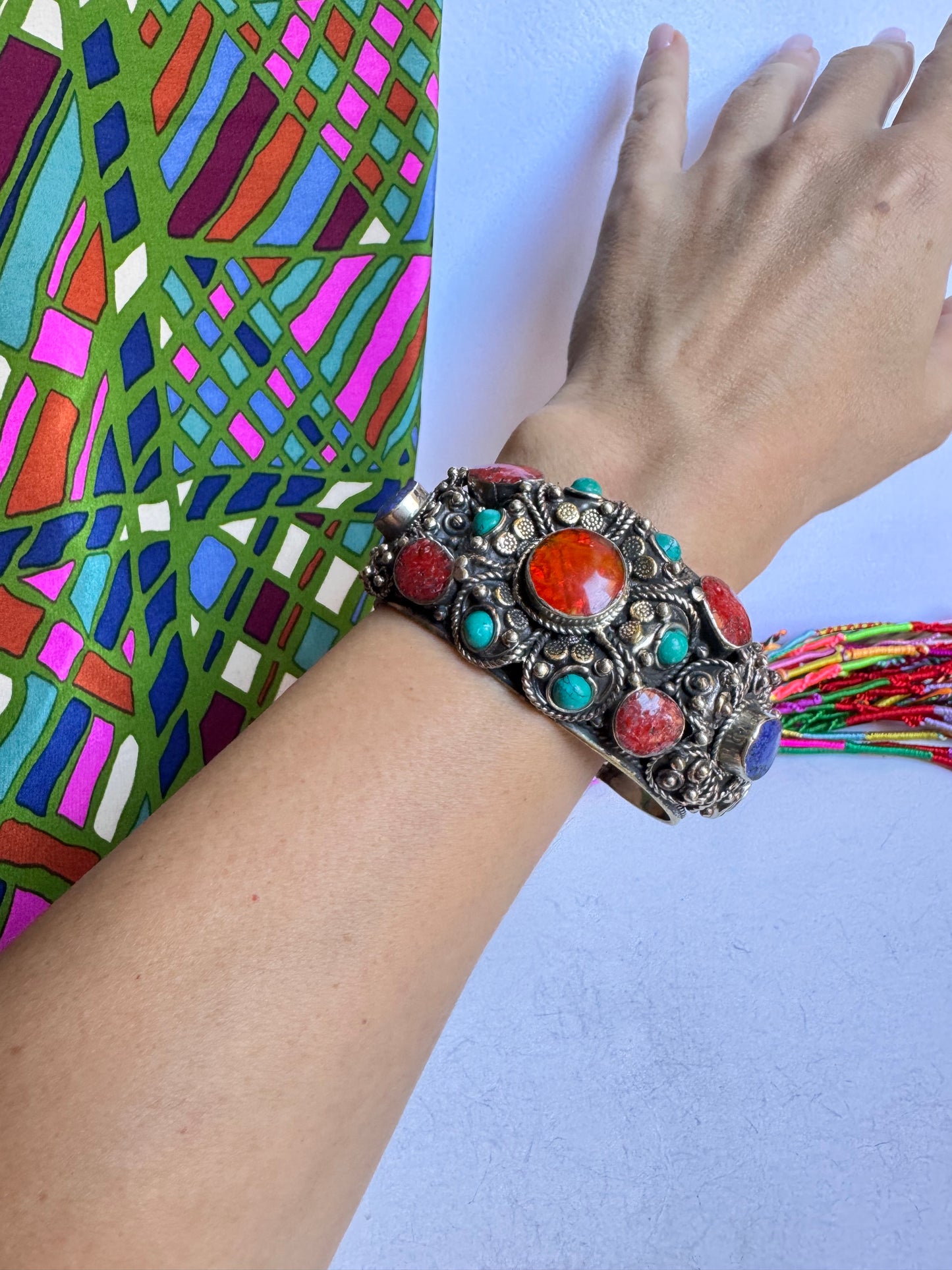 Bracciale rigido nepalese vintage