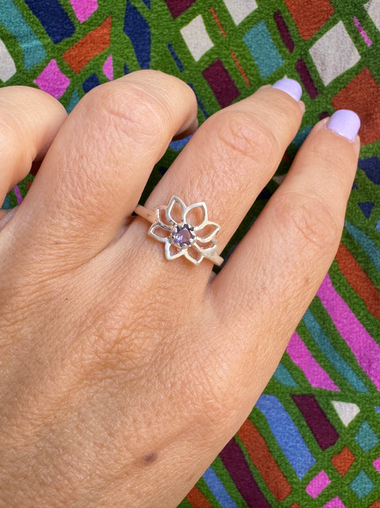 Amethyst silver ring size 17 - X37