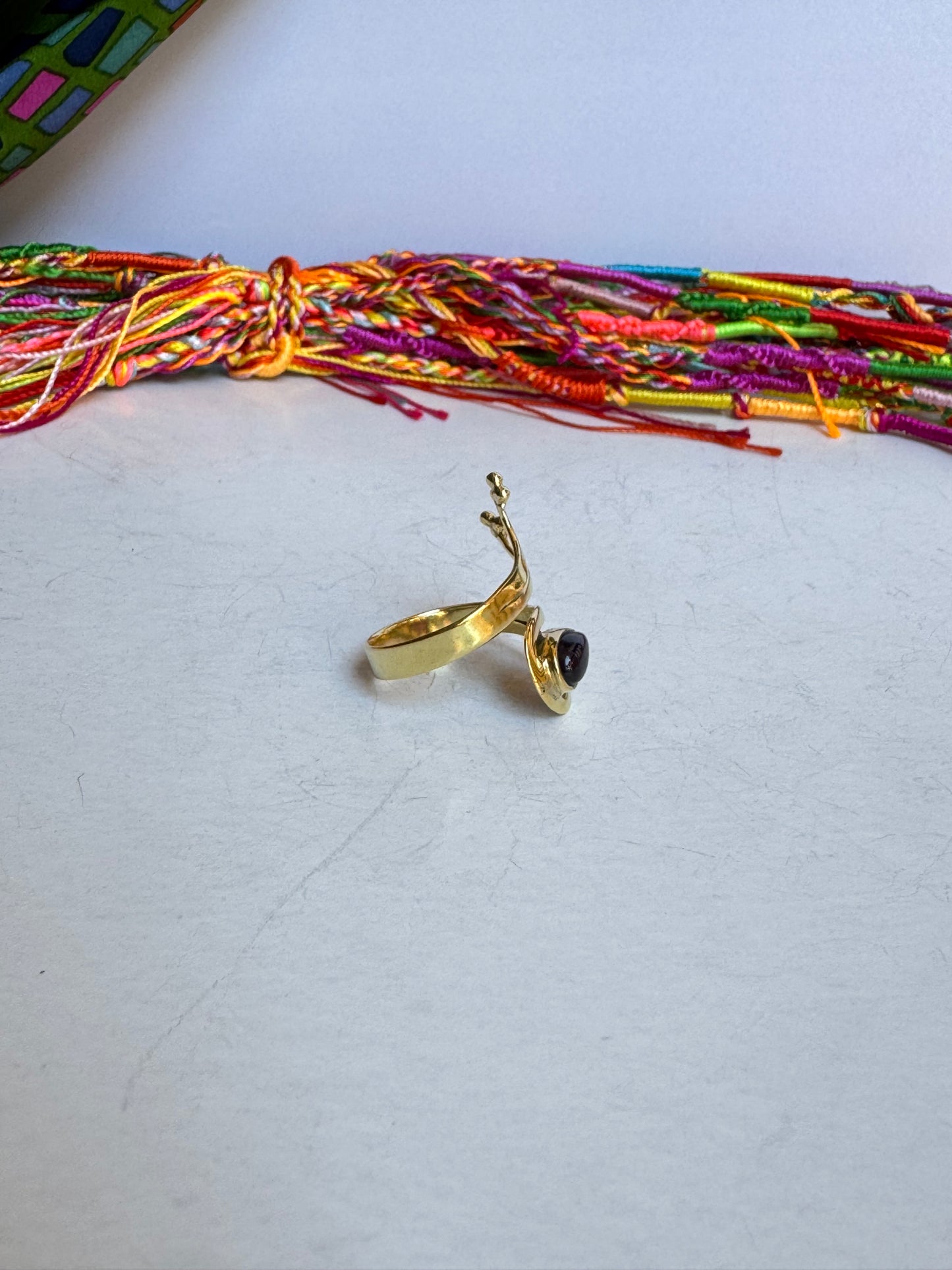 Anello boho dorato viola