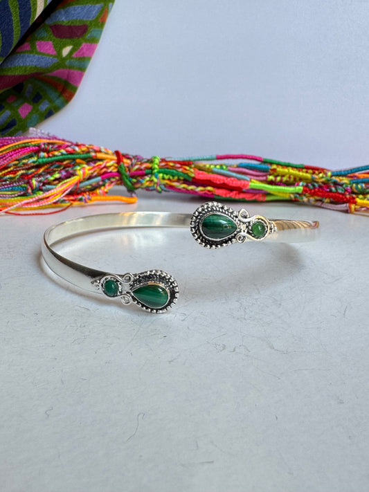 Bracciale braccio boho argentato verde