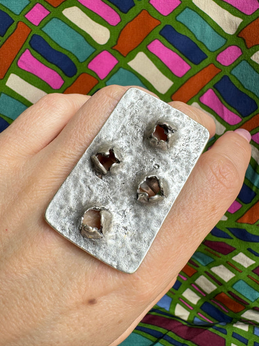 Anello argentato zama fori