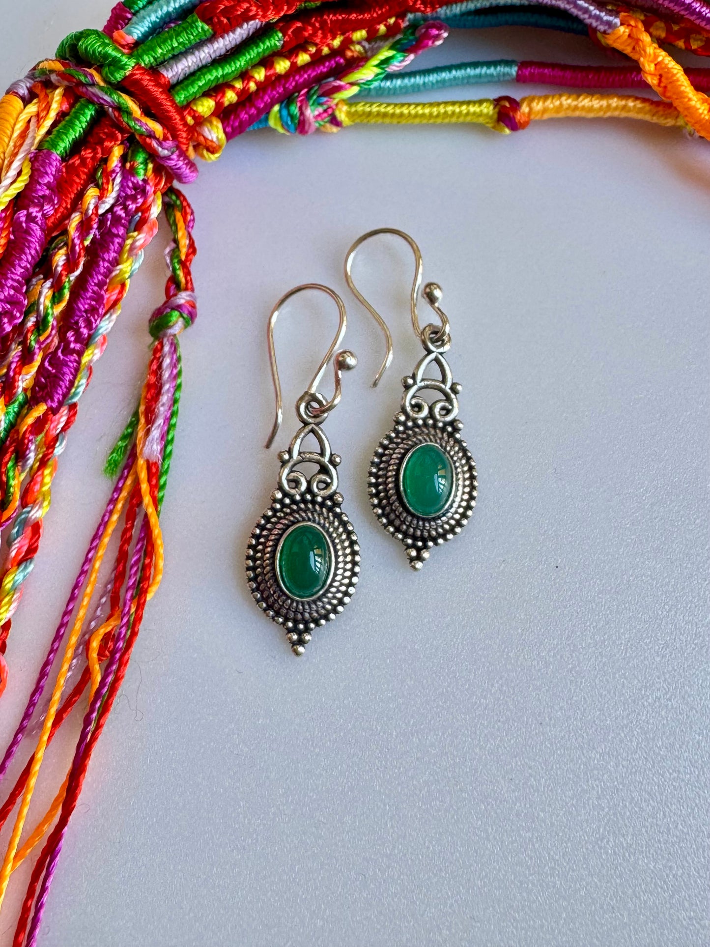 Orecchini boho argentato verde V2