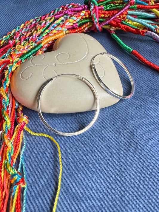 W5 Ohrringe aus 925er Silber mit quadratischem Querschnitt