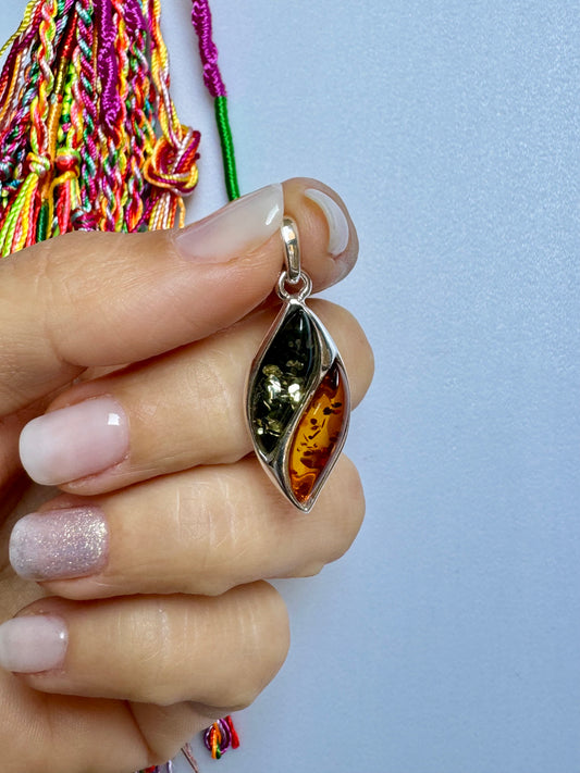 5AM Bernsteinanhänger aus 925er Silber