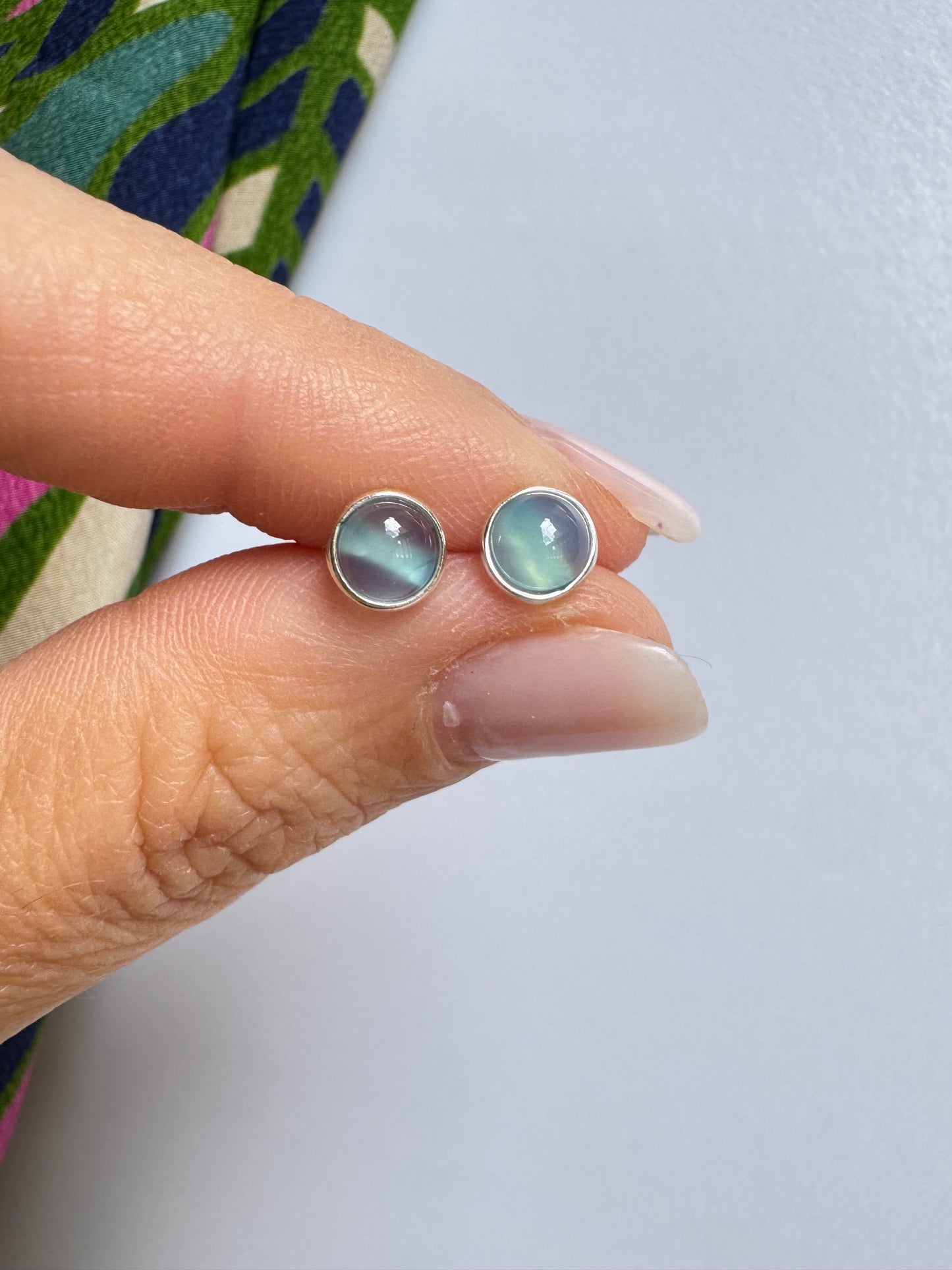 Orecchini mini lobo argento 925 calcedonio