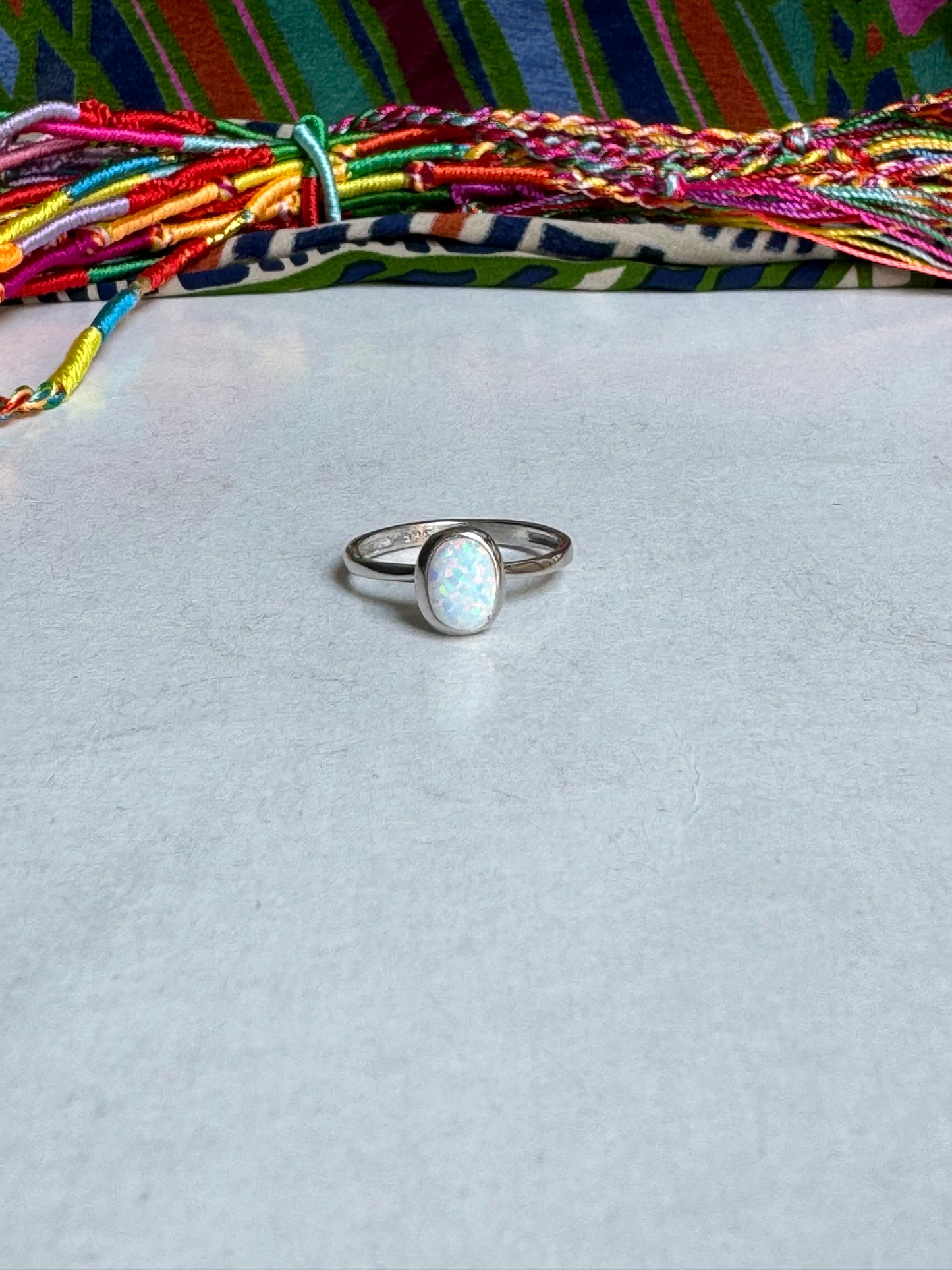 P37 white opal 925 silver ring