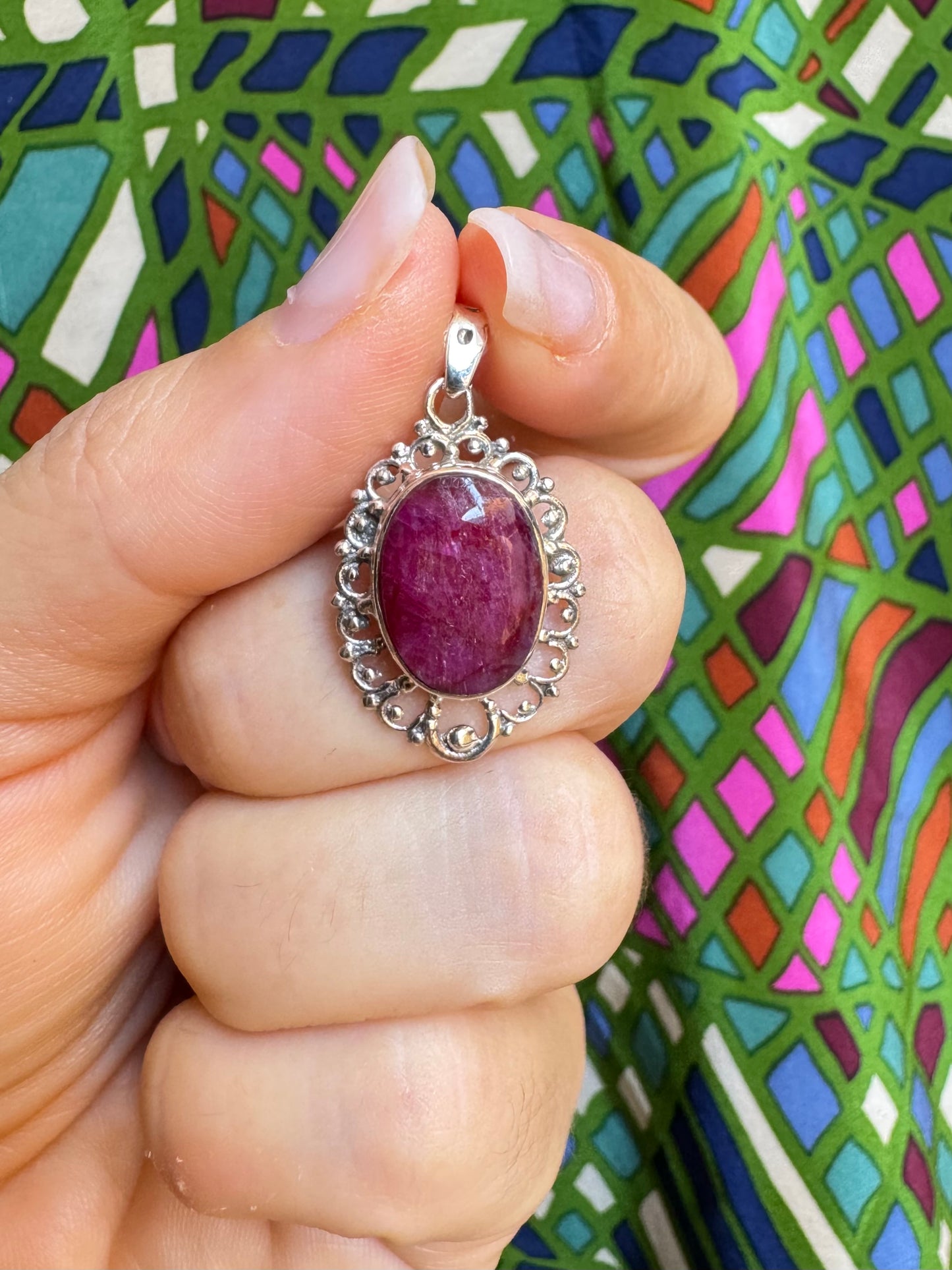 925 silver pendant with ruby ​​root F24