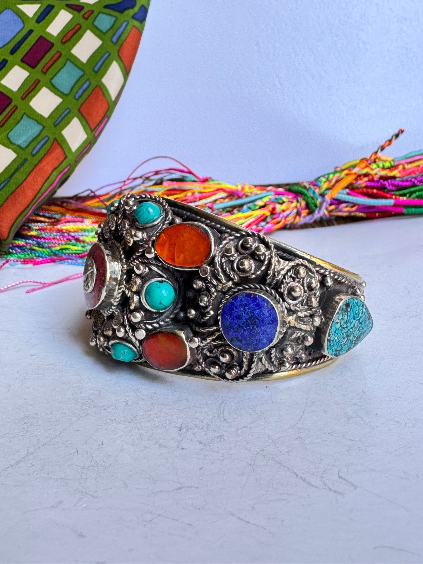 Bracciale rigido nepalese vintage