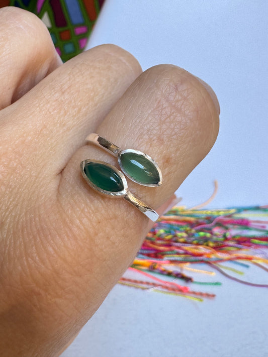 Grüner versilberter Boho-Ring