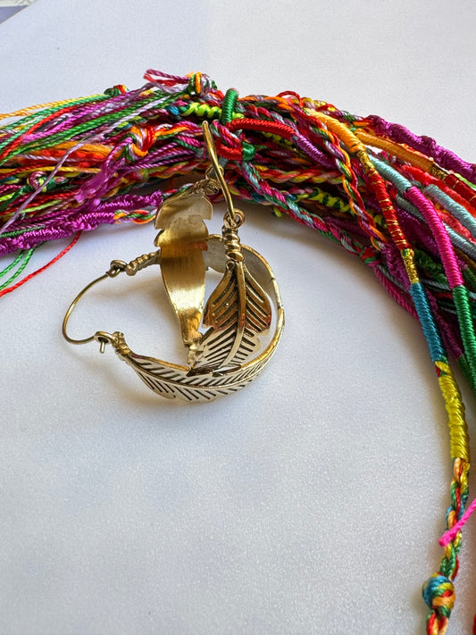 Goldene Kreisblatt-Boho-Ohrringe