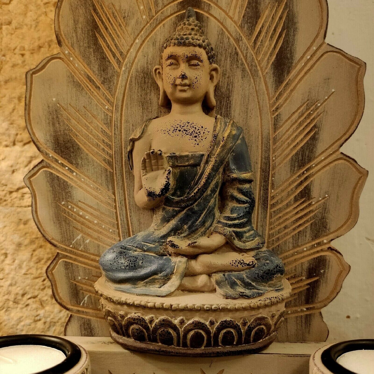 Tempelaltar-Zen-Garten mit Buddha Indien