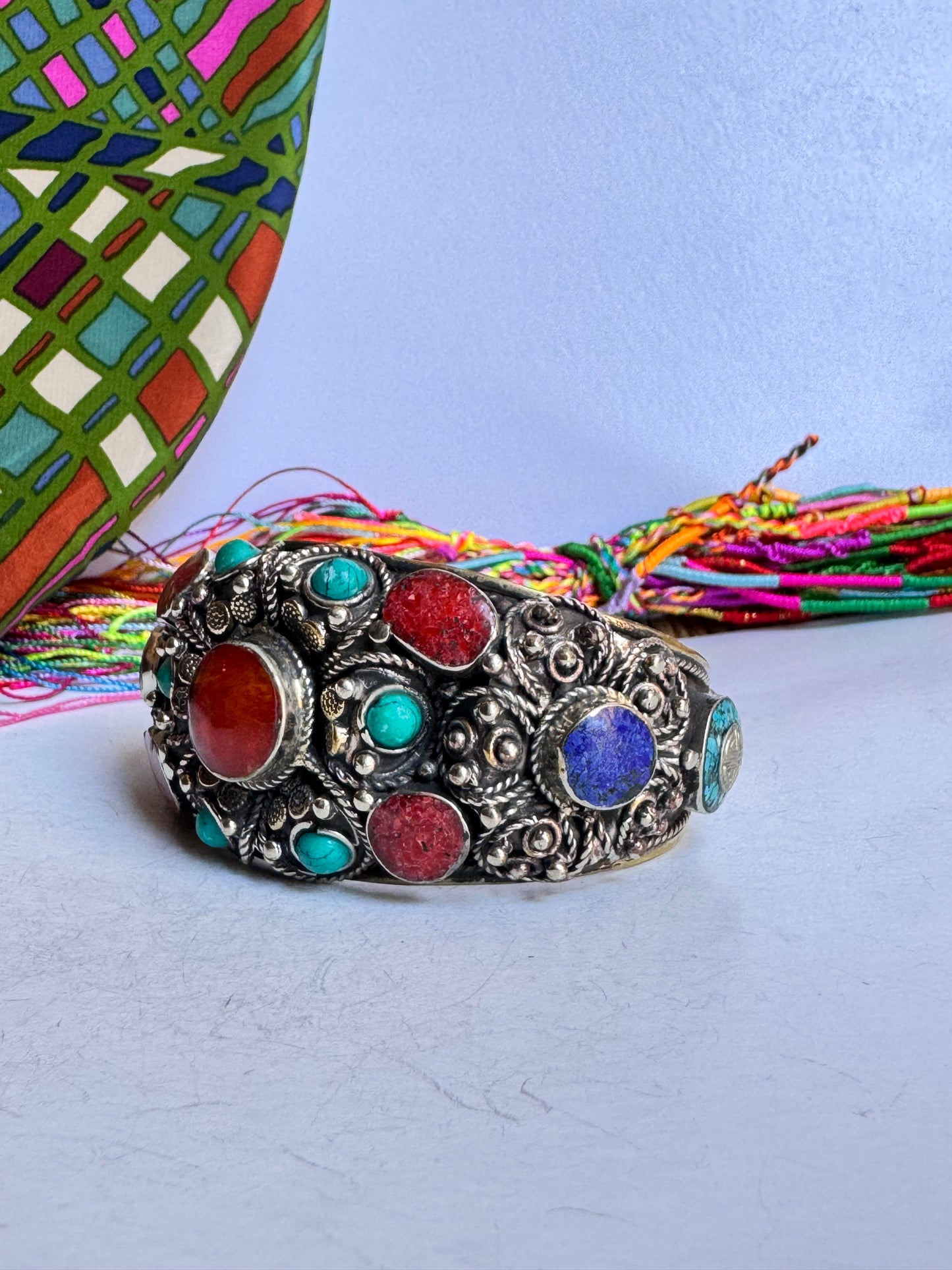 Bracciale rigido nepalese vintage