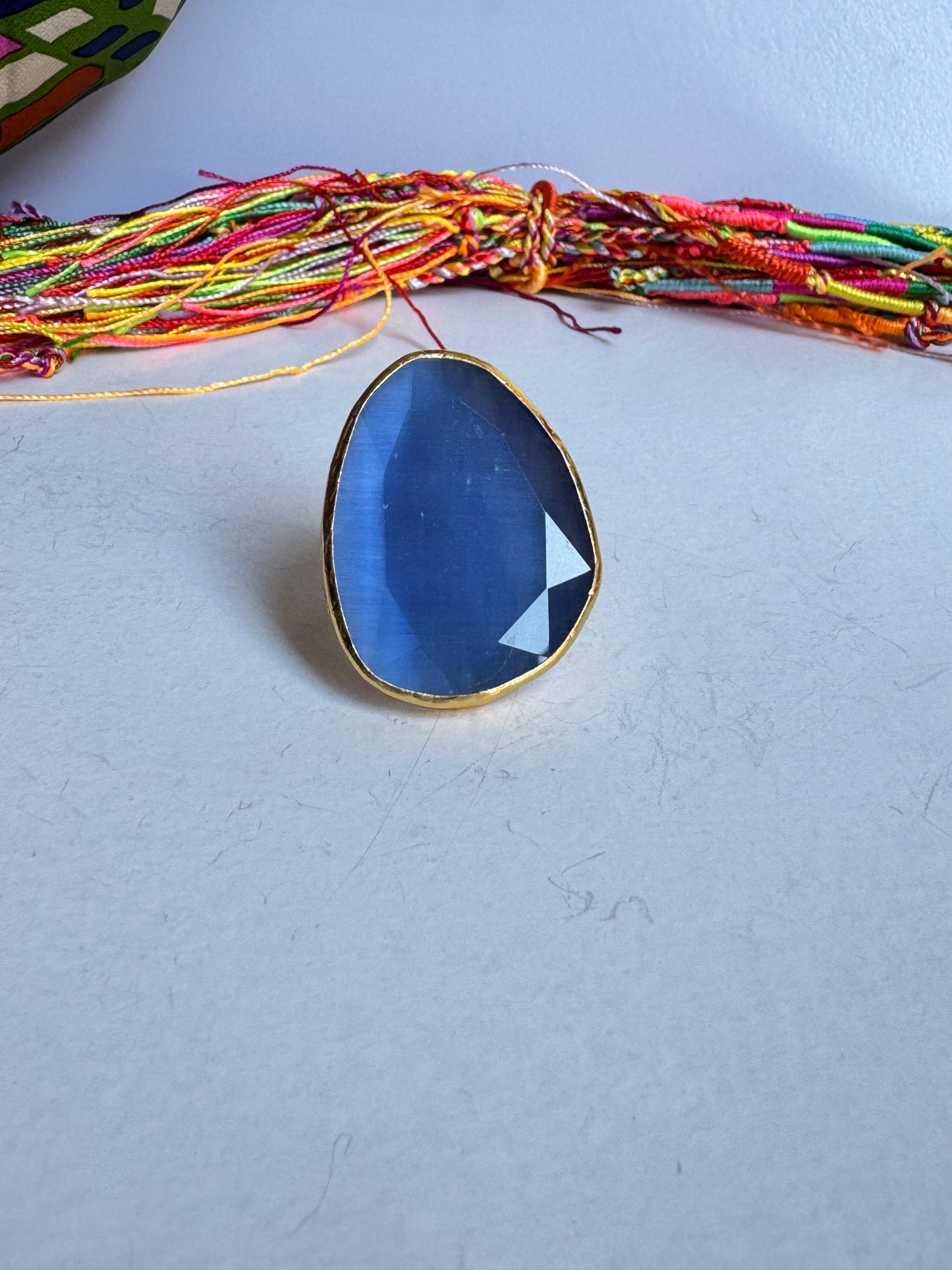 Anello dorato big carta da zucchero