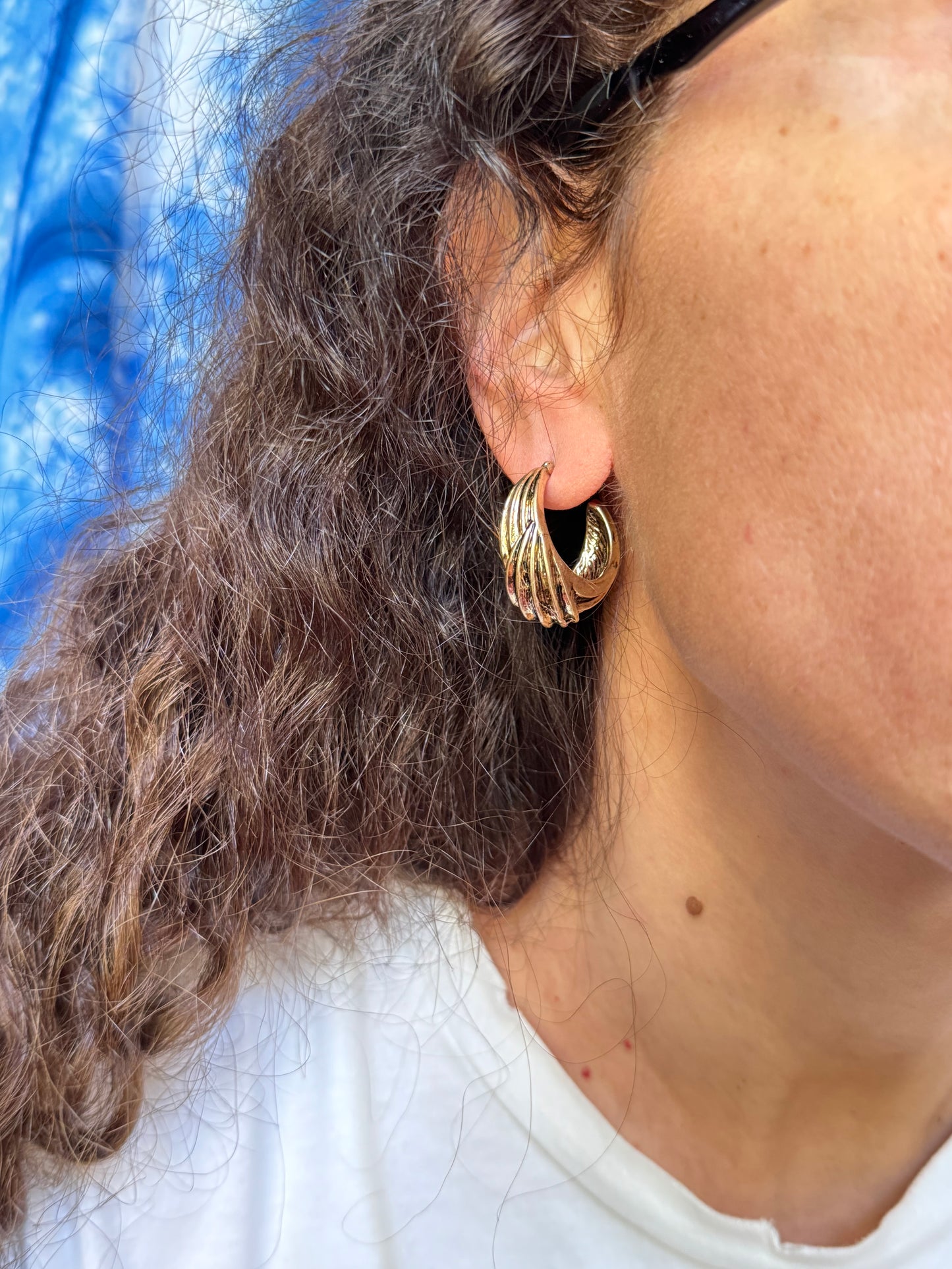 Golden circle earrings