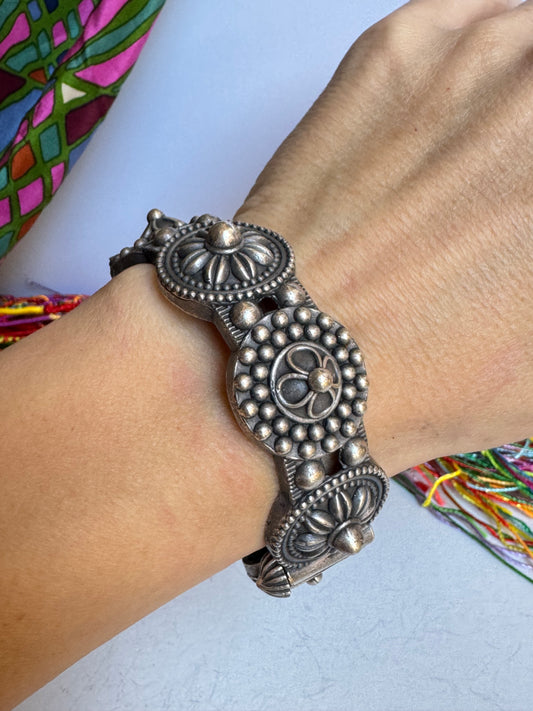 Bracciale bangle argentato