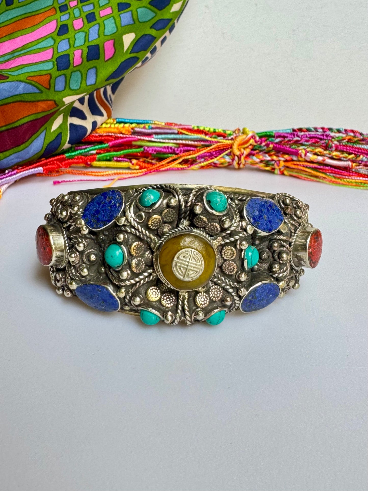 Bracciale rigido nepalese vintage