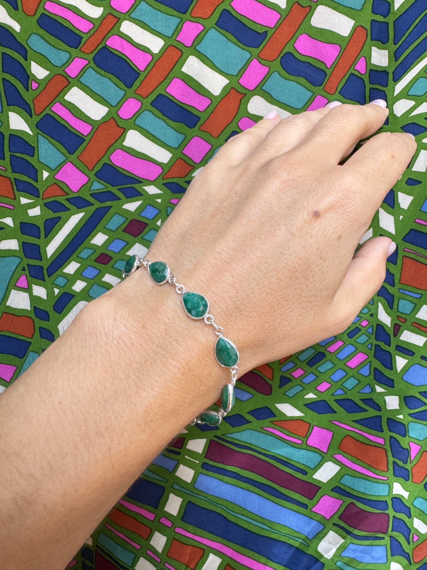 925 silver bracelet with emerald root B52