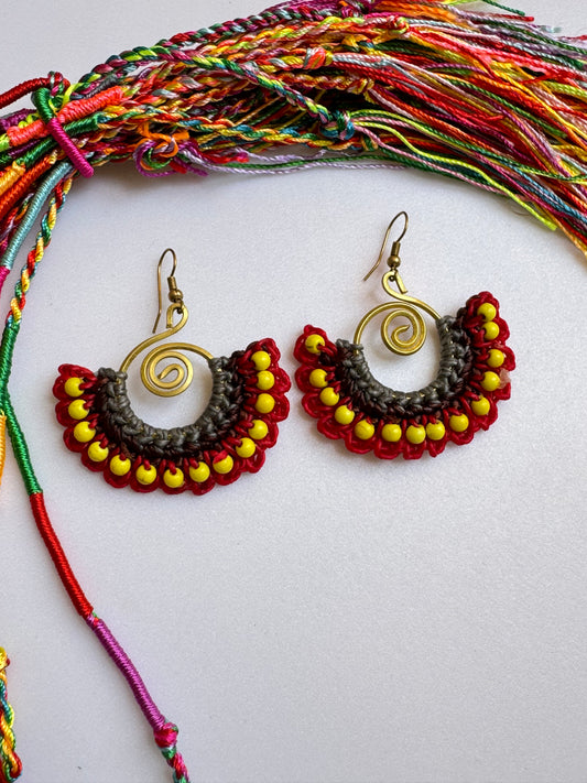 Golden macramé earrings