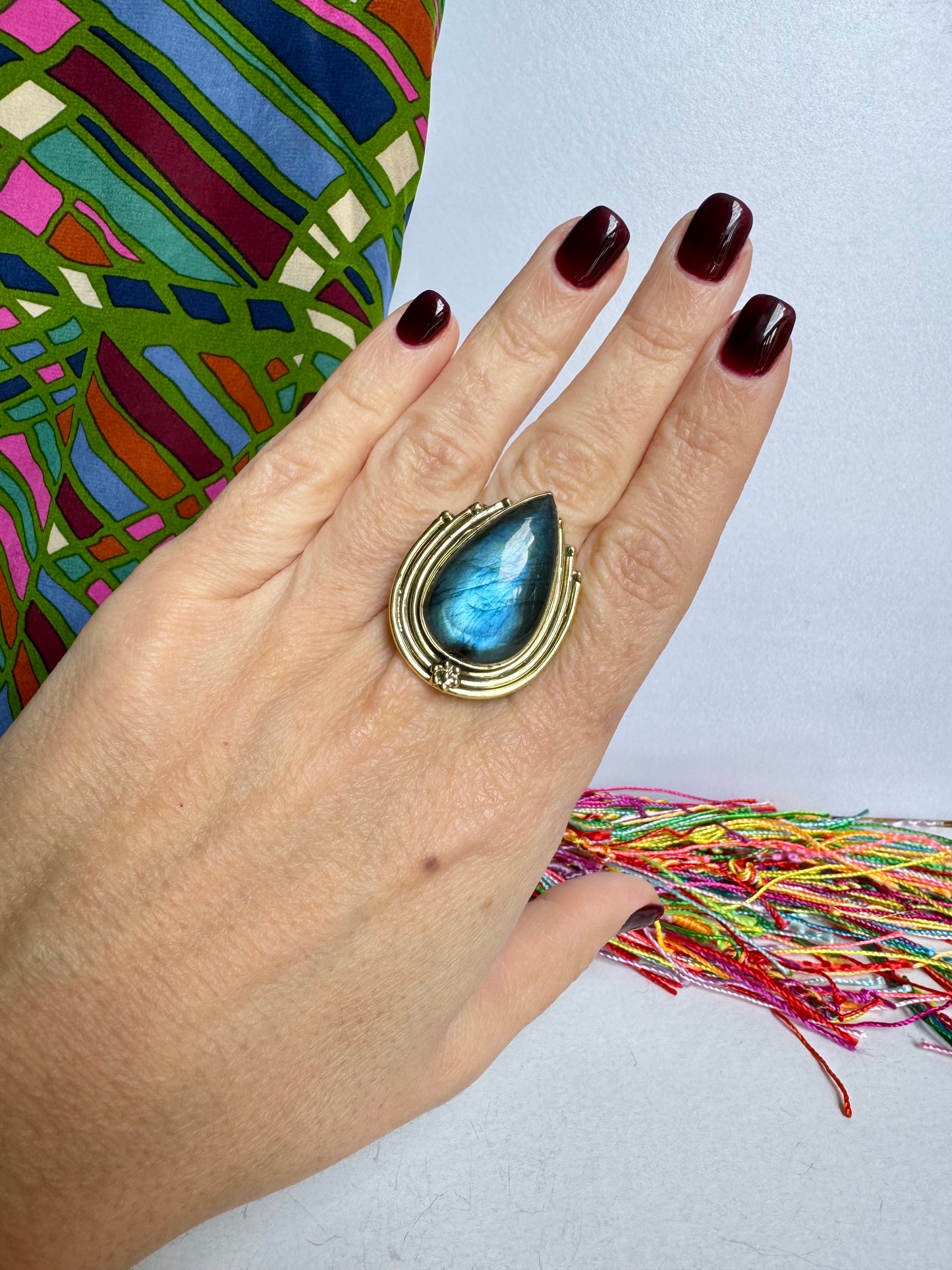 Anello boho dorato labradorite regolabile