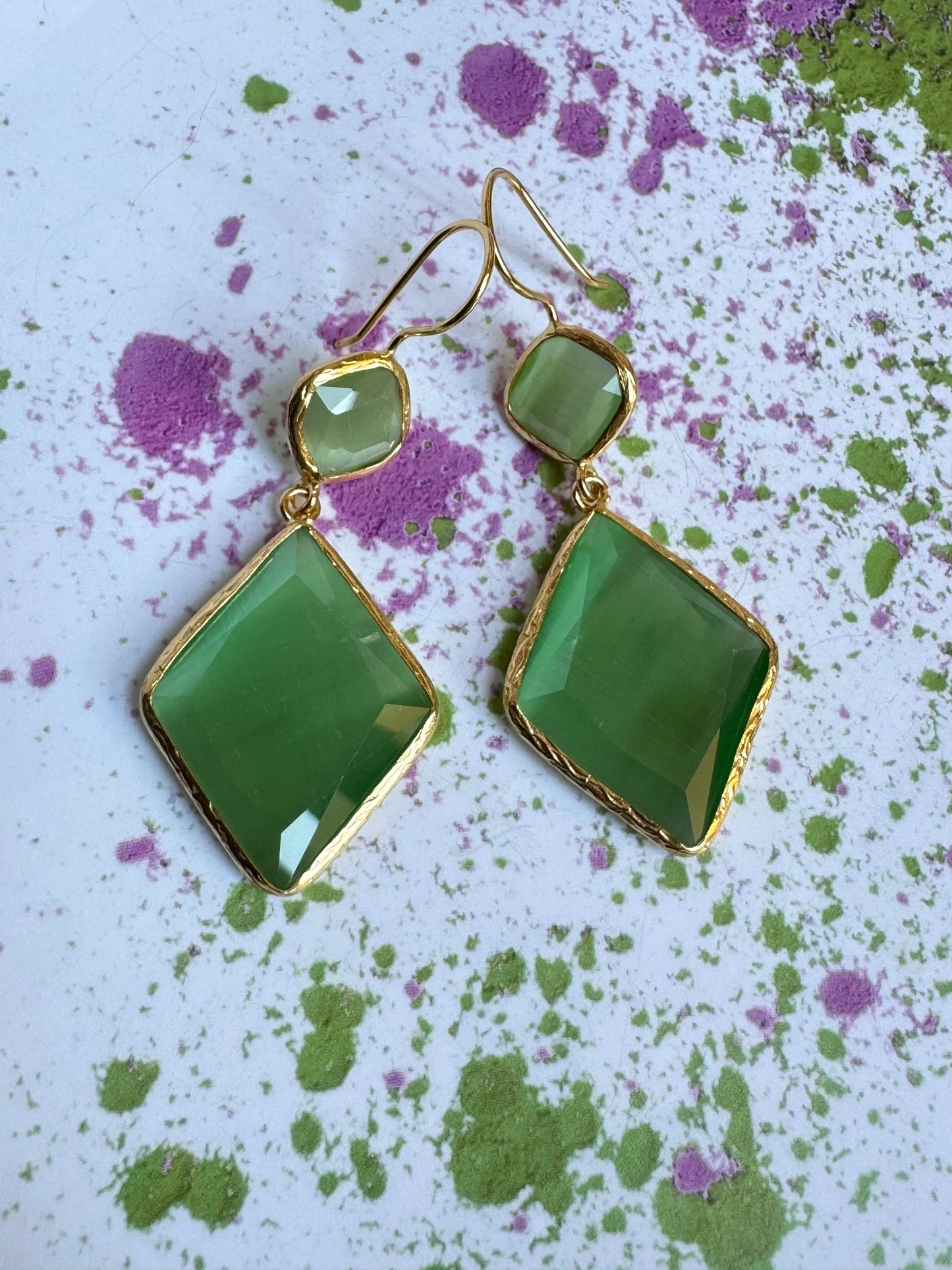 2 stone light green rhombus earrings
