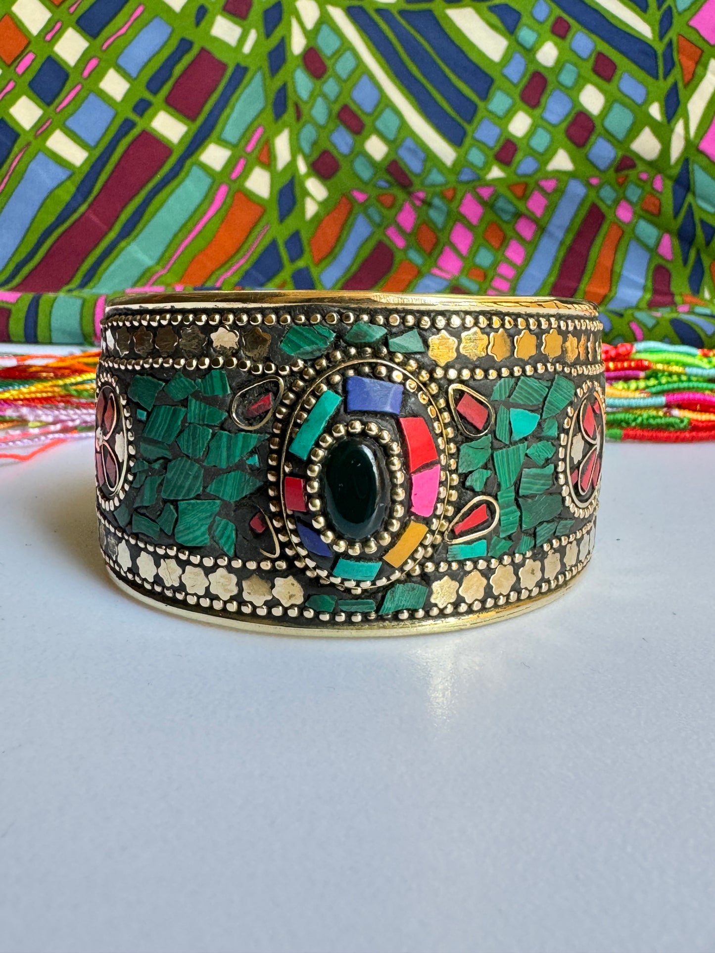 Bracciale nepalese mosaico verde multicolore