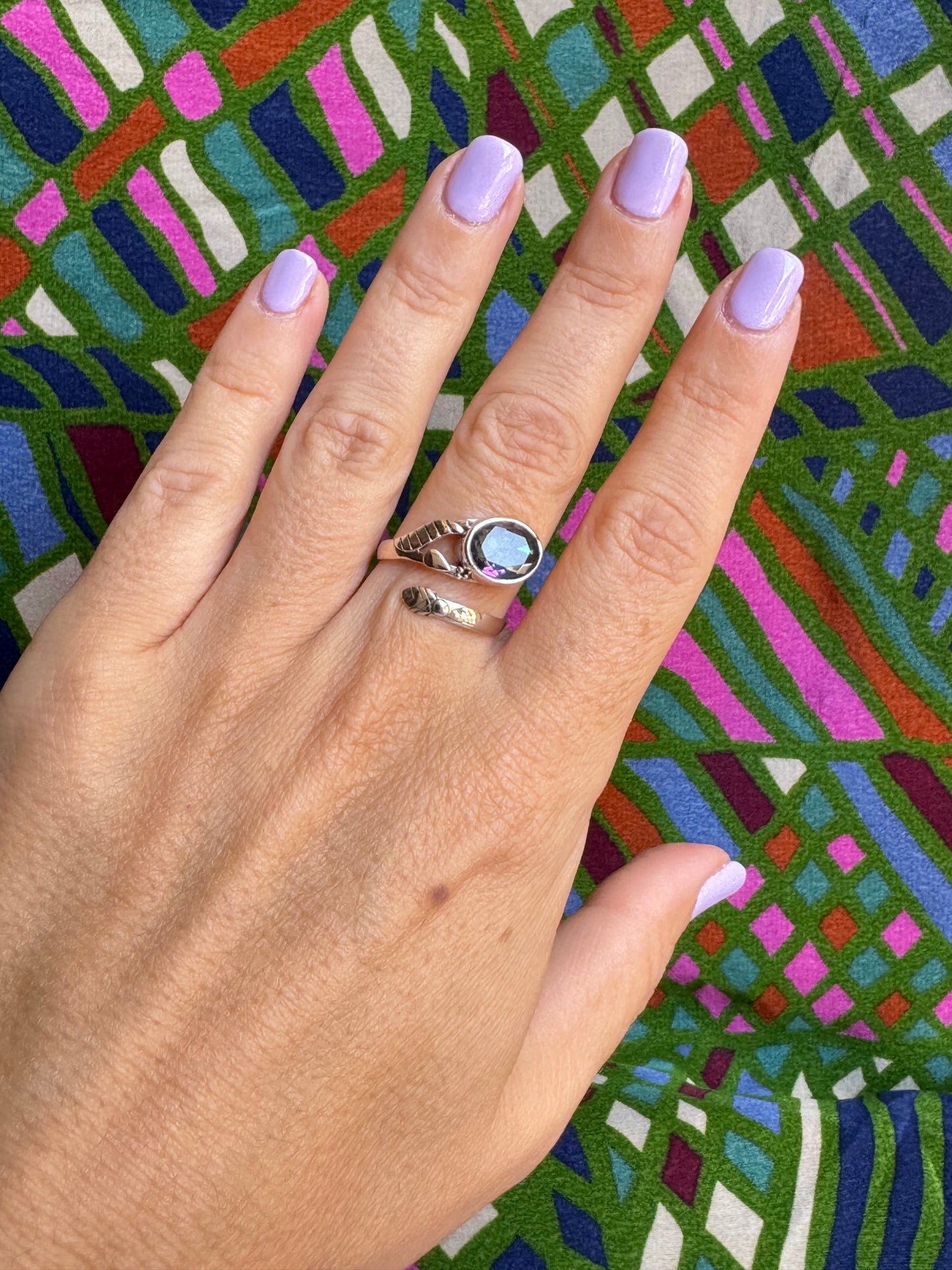 Verstellbarer Silberring mit Mystikstein, Größe 14 x 50