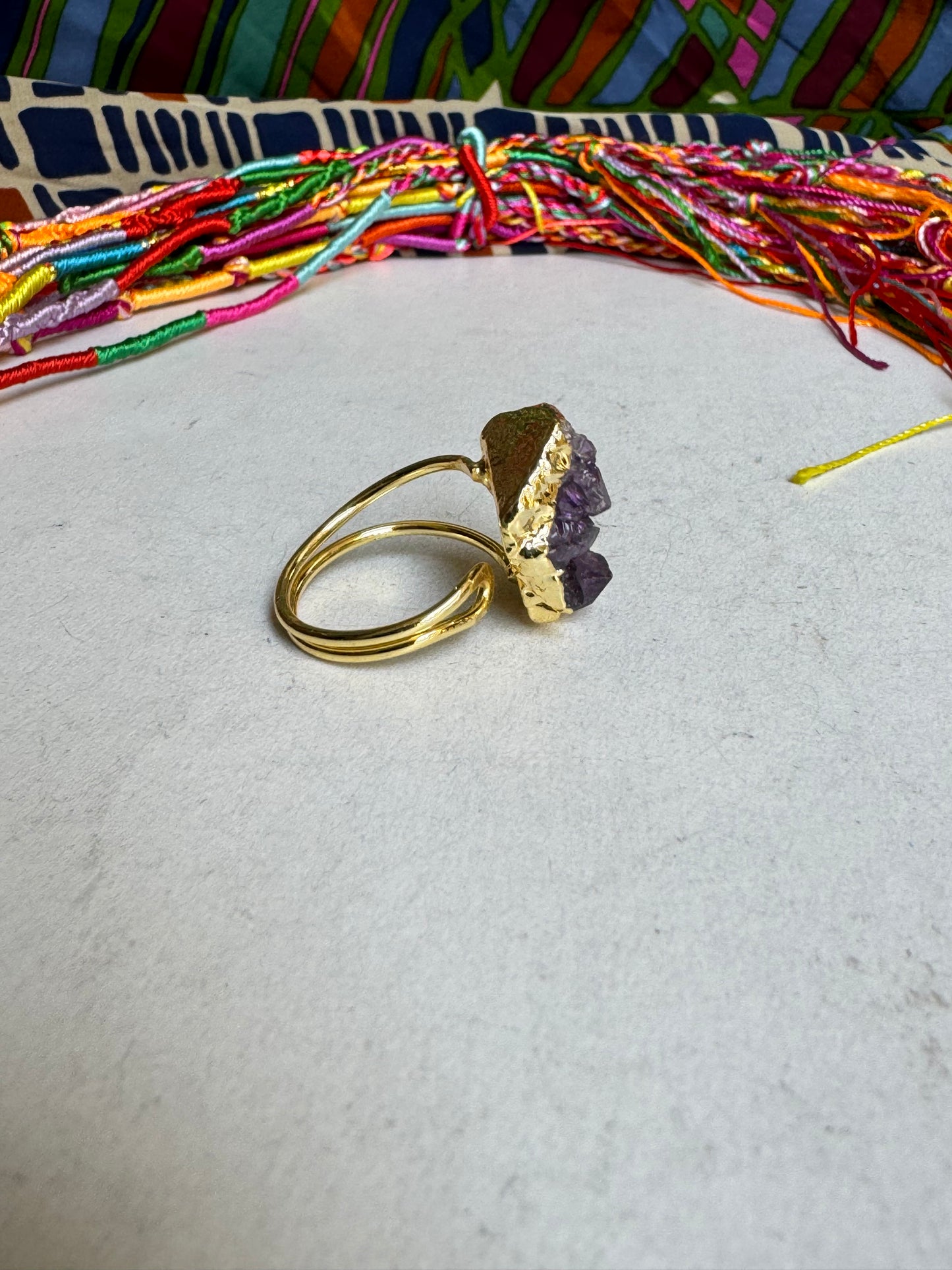 Golden ring with amethyst chips 4