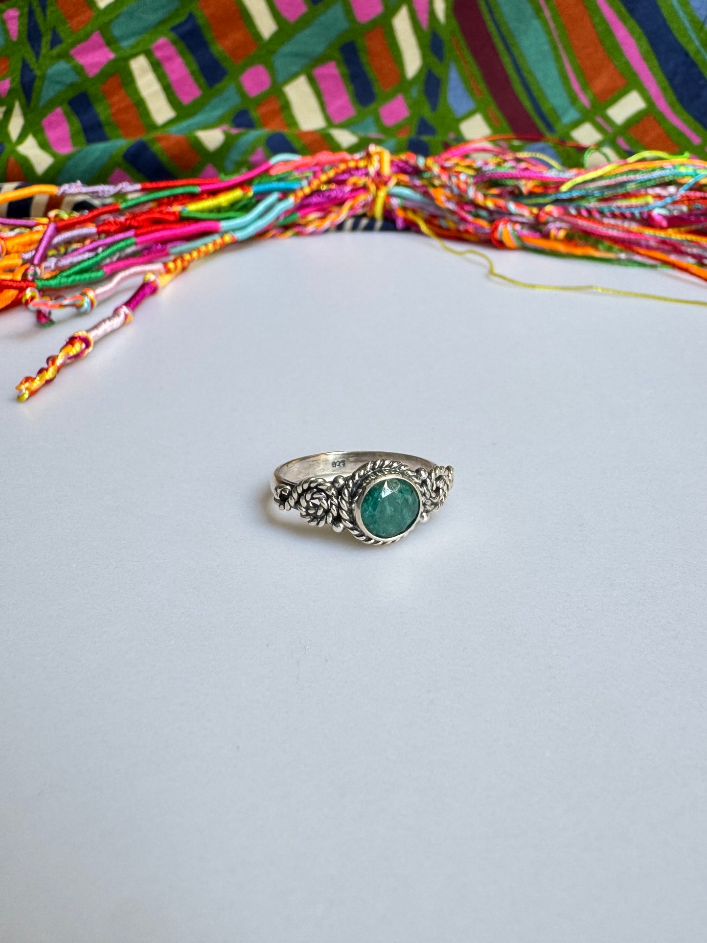 925 silver ring with emerald root size 19/20 -G60