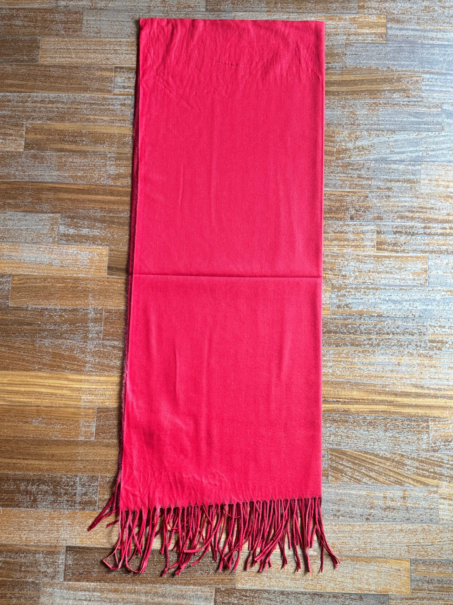 Pashmina-Schal gestohlen 133/1