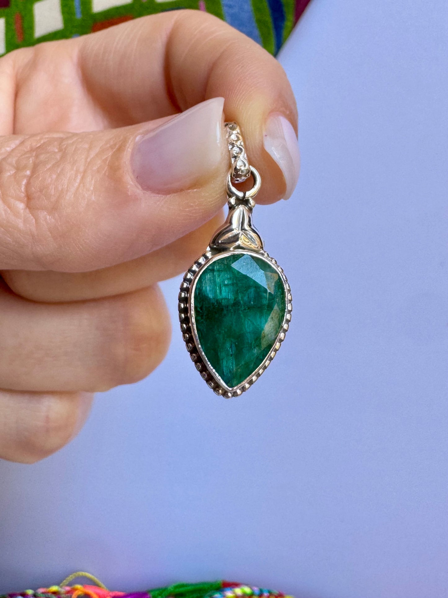 Ciondolo argento 925 radice di smeraldo 3AQ