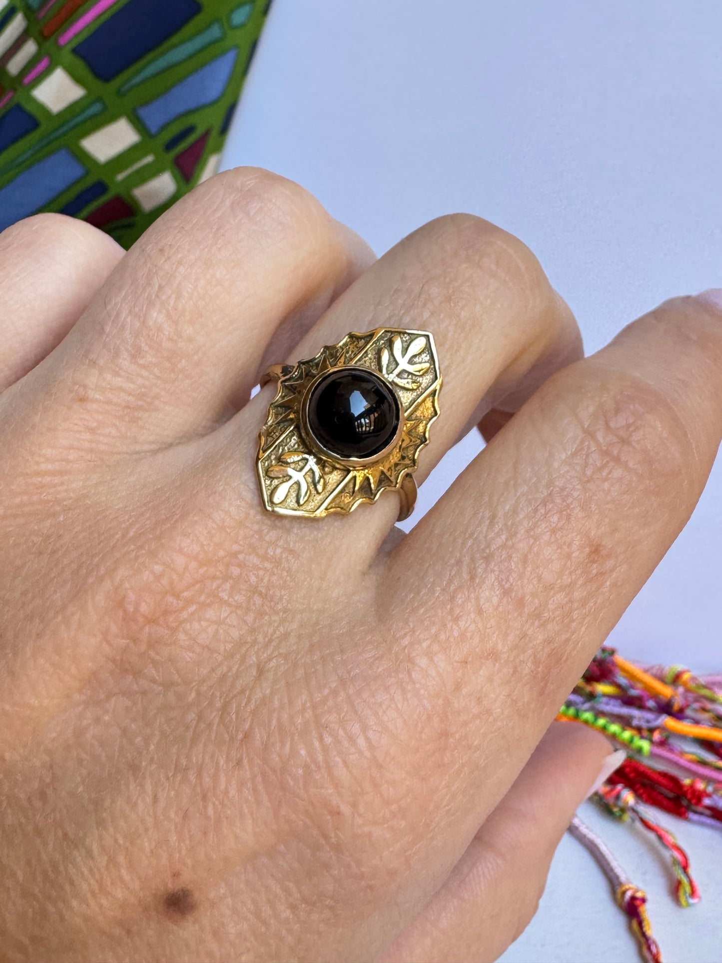 Anello boho dorato onice nero