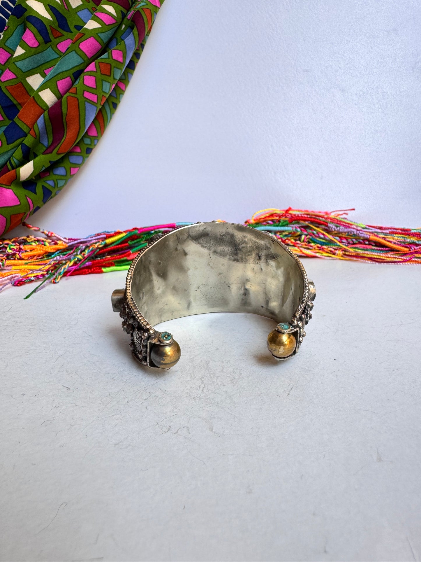 Bracciale rigido nepalese vintage