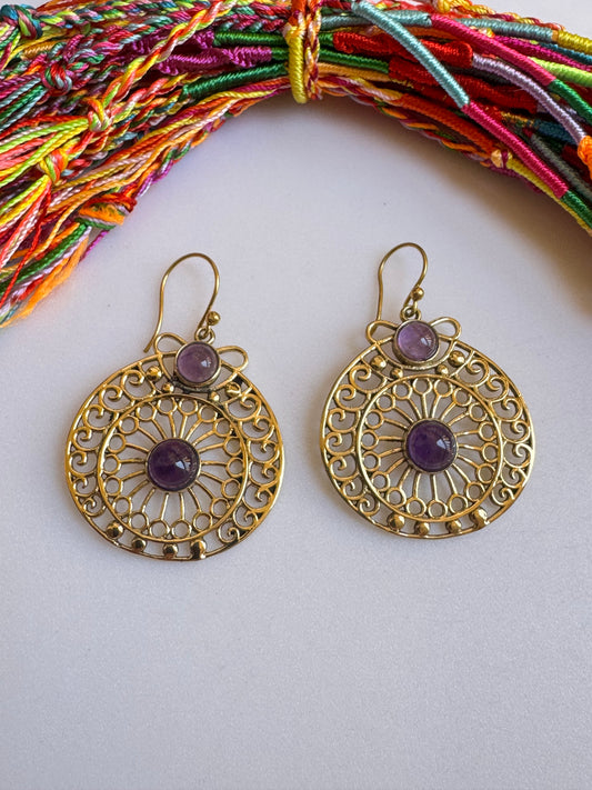 Orecchini boho dorato viola