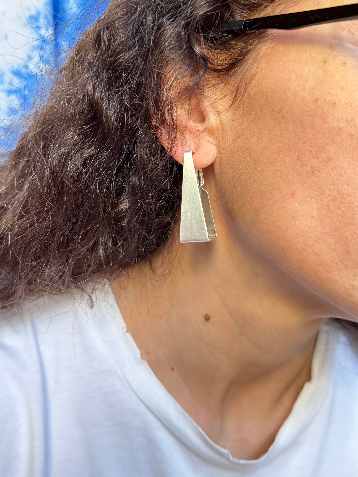 Rectangular silver circle earrings