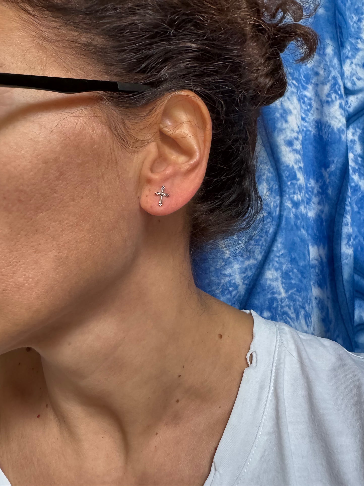 925 silver single lobe cross earring