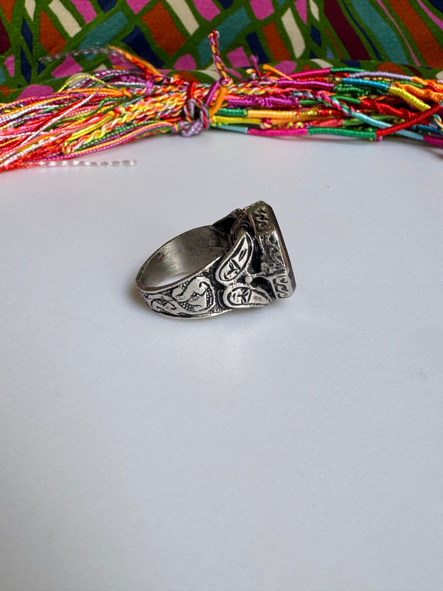 Antique vintage agate stone ring