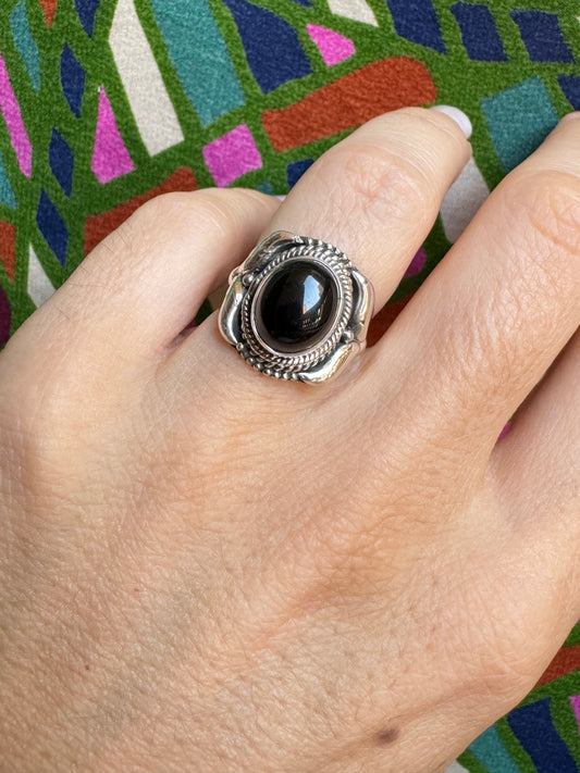 Black Onyx Silver Ring E8