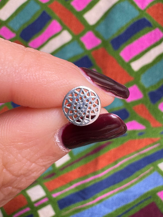 Orecchino singolo lobo argento 925 mandala